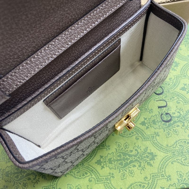 Gvc*1 padlock shoulder bags